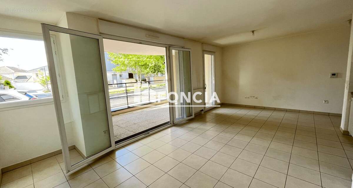 Appartement à ELANCOURT