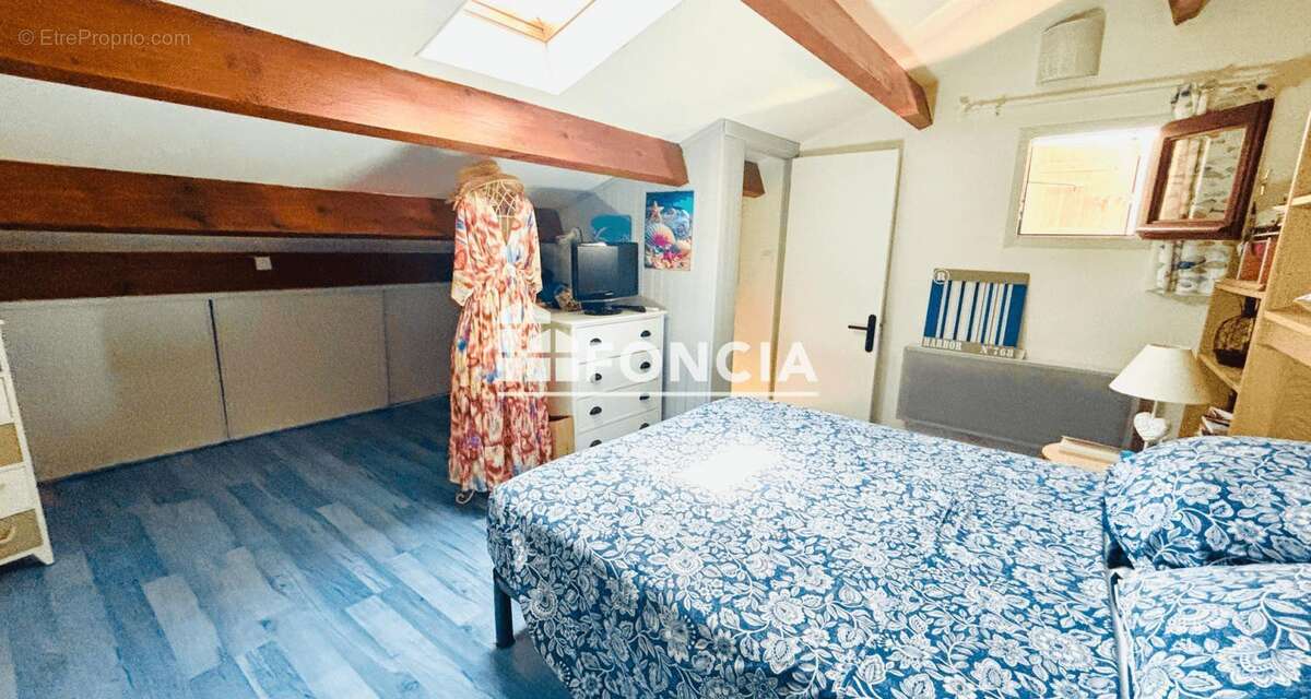 Charmante maison entièrement rénovée avec terrasse et parking privatif - photo 9