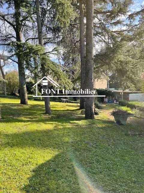 Terrain à SAINT-CHAMOND