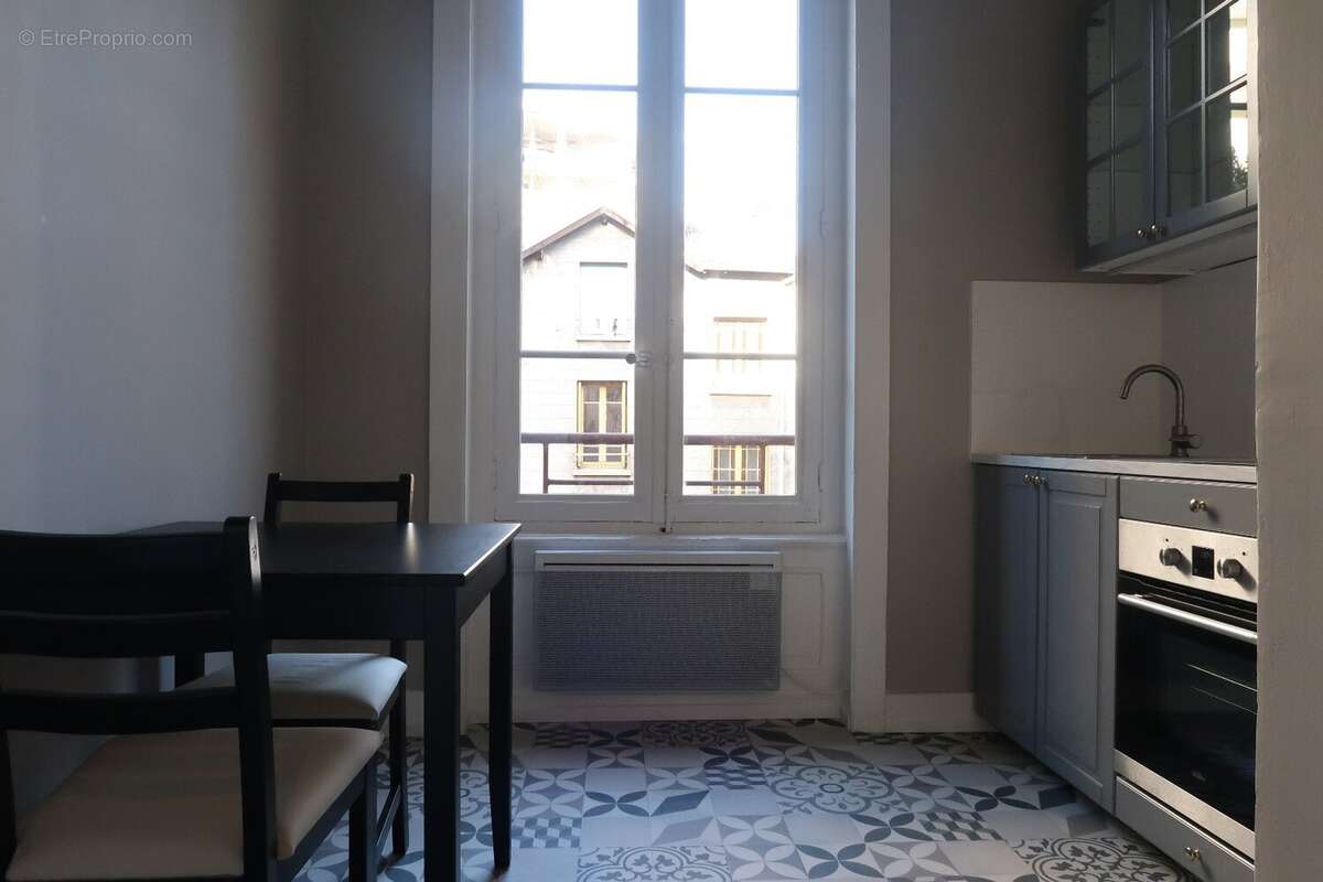 Appartement à SAINT-ETIENNE