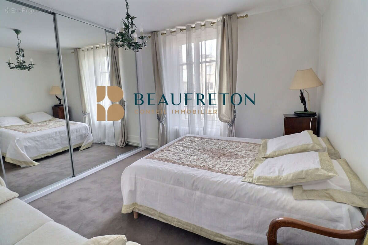 Maison à SAINT-MAUR-DES-FOSSES