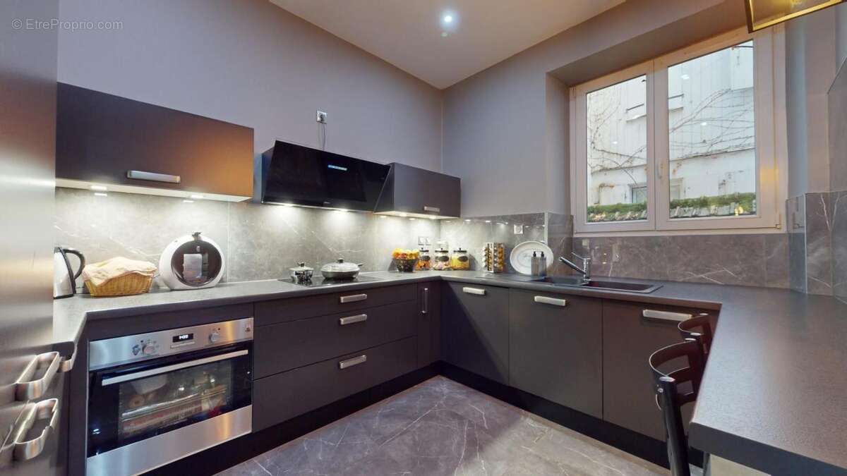 Appartement T3 rénové avec goût – Idéalement situé à Mulhouse ! - photo 2