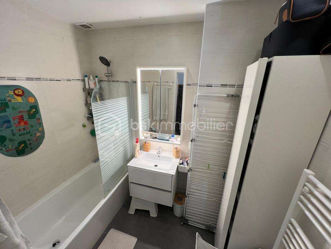 Appartement à GRETZ-ARMAINVILLIERS