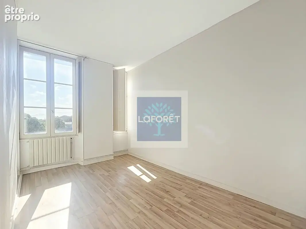 Bel appartement centre ville de Blaye vue estuaire - photo 4