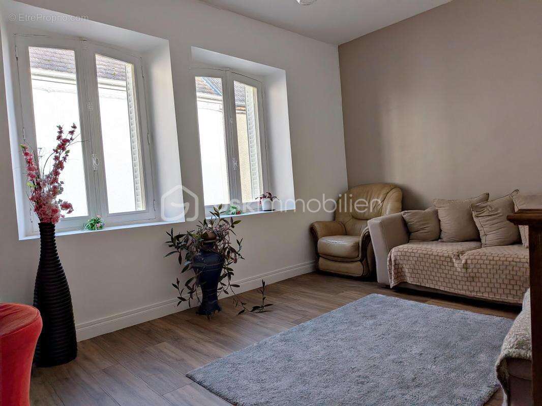 Maison à CHATILLON-SUR-MARNE