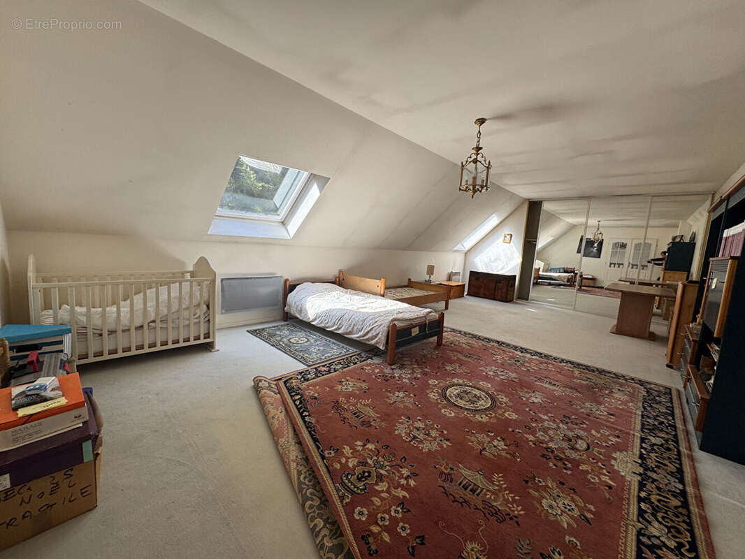 Maison à LES MESNULS