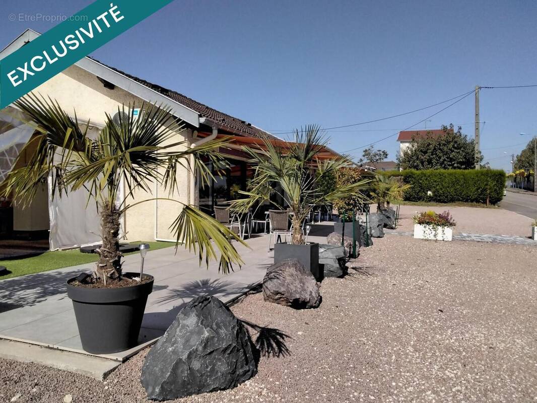 Photo 1 - Commerce à MATTAINCOURT