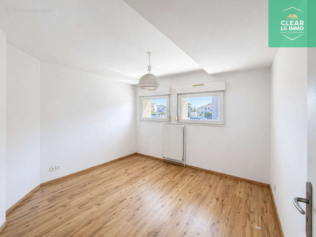 Appartement à SAINT-PRIVAT-LA-MONTAGNE