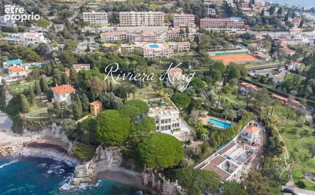 Appartement T3,  Rez-de-jardin rénové avec terrasse, vu jardin, piscine et accès mer - photo 8
