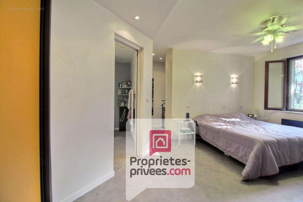 A vendre à 1h15 de paris - superbe propriete avec piscine, mare, dependances, terrain 2,3 hectares - photo 7