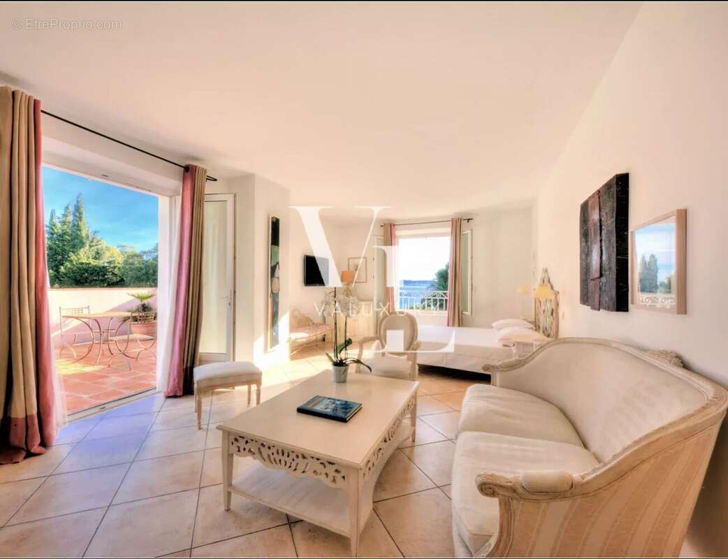 Maison 614 m² à Grimaud  - photo 20