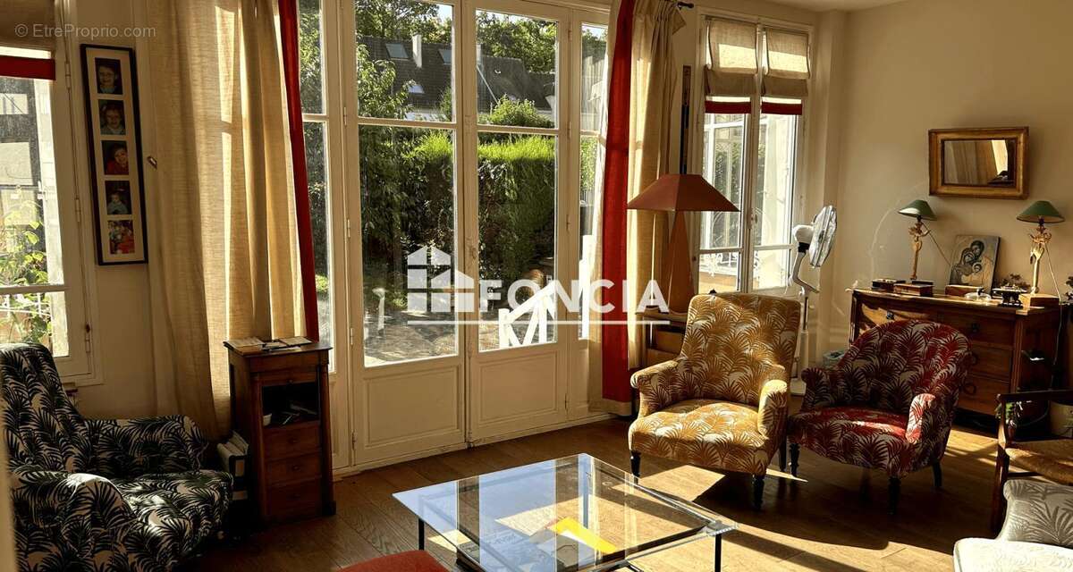 Maison à VERSAILLES