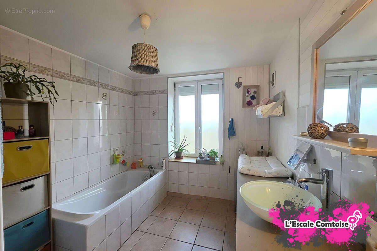 Maison à LUXEUIL-LES-BAINS