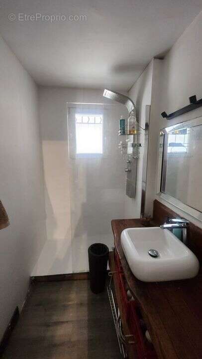 Auriol - maison jumelée T3  de 70m² - vente urgente - cause - Maison à AURIOL