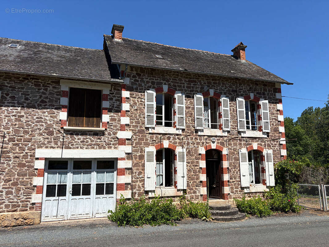 Maison à AYEN