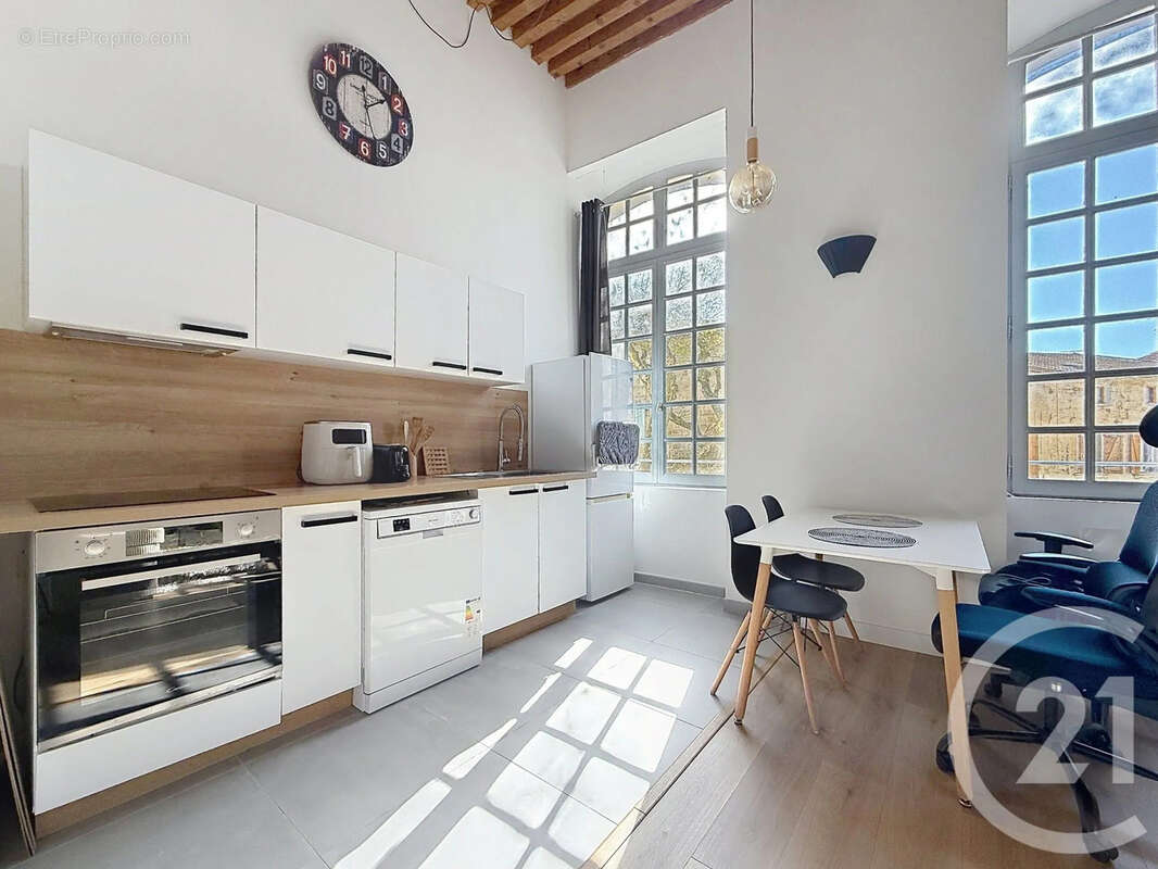 Appartement 67 m² à Tarascon  - photo 2