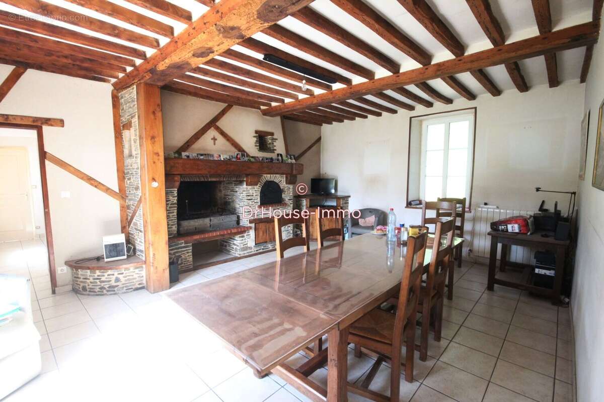 Maison à PLANQUERY
