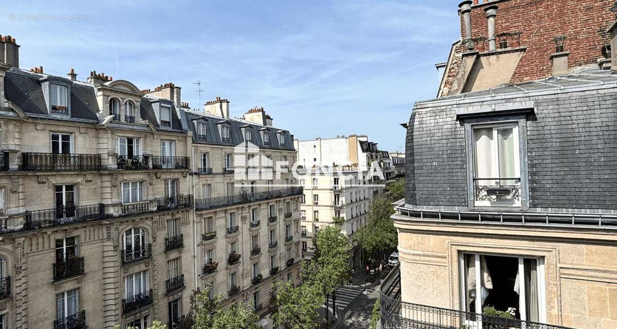 Appartement à PARIS-18E