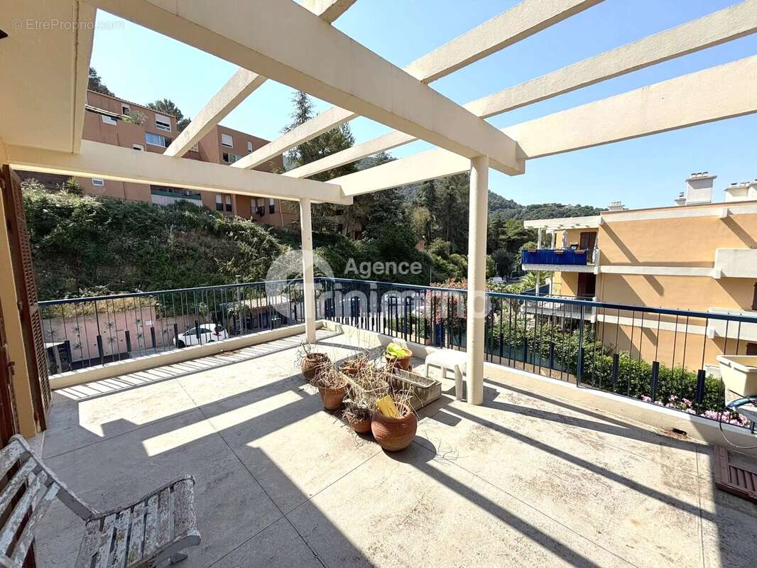 Vente La Trinite appartement 4 pièces - photo 9