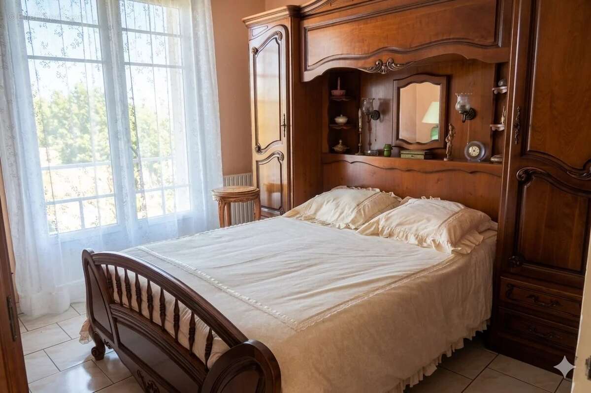 Maison à NEUVIC