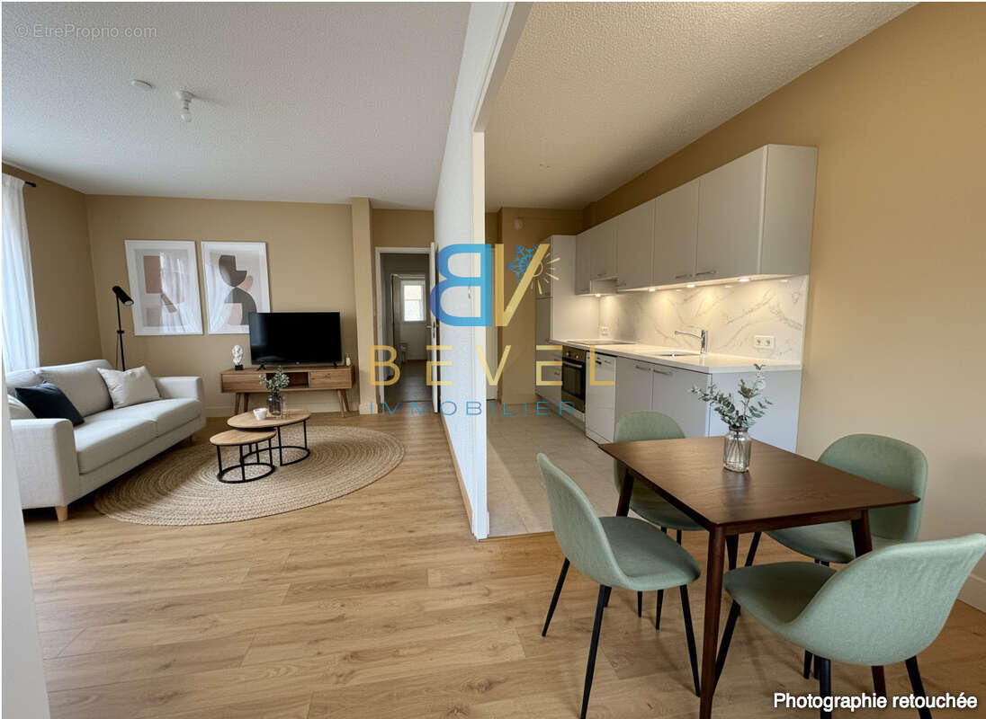 (73) SAINT-JEAN-DE-MAURIENNE - Appartement T5 idéal - Hyper centre - Balcon - Cave & Garage - photo 12