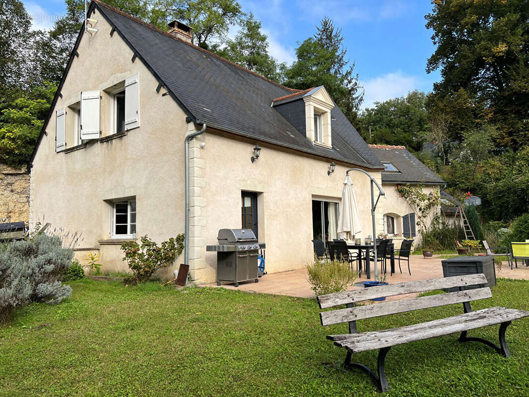 Maison à PARCAY-MESLAY