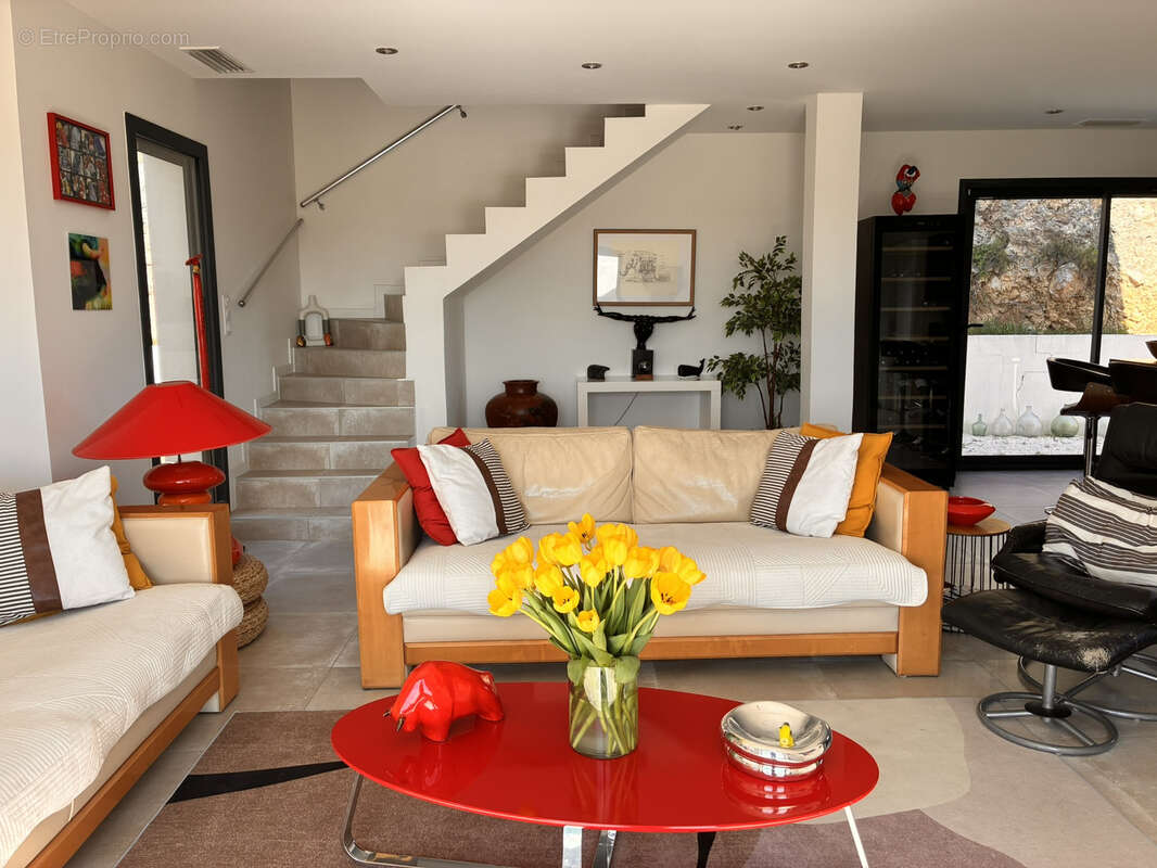 Maison à MONTREDON-DES-CORBIERES