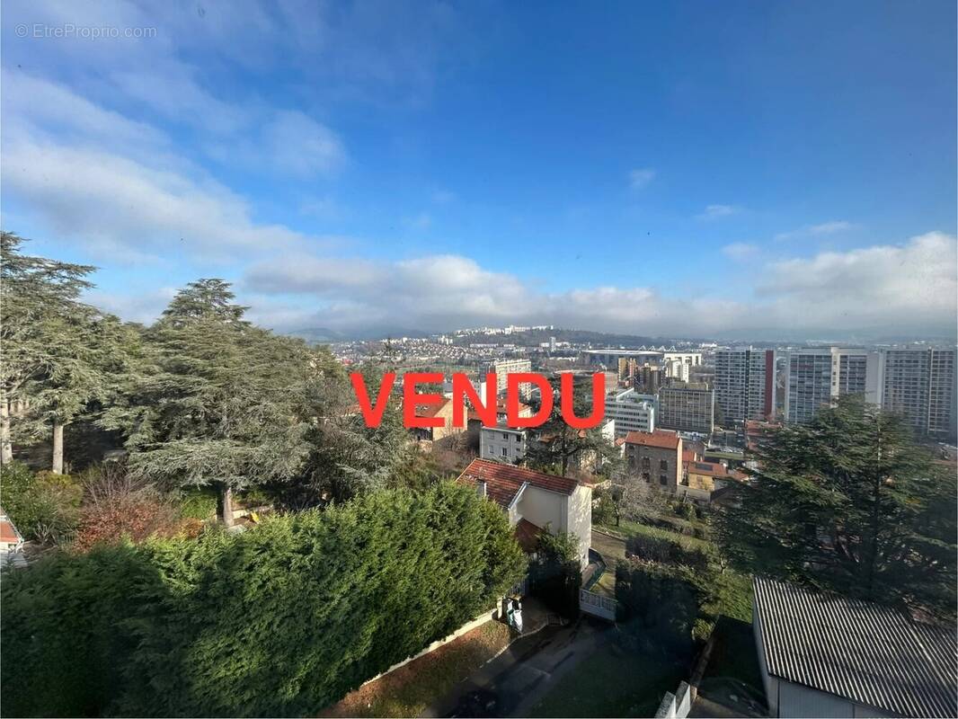 Appartement à SAINT-ETIENNE