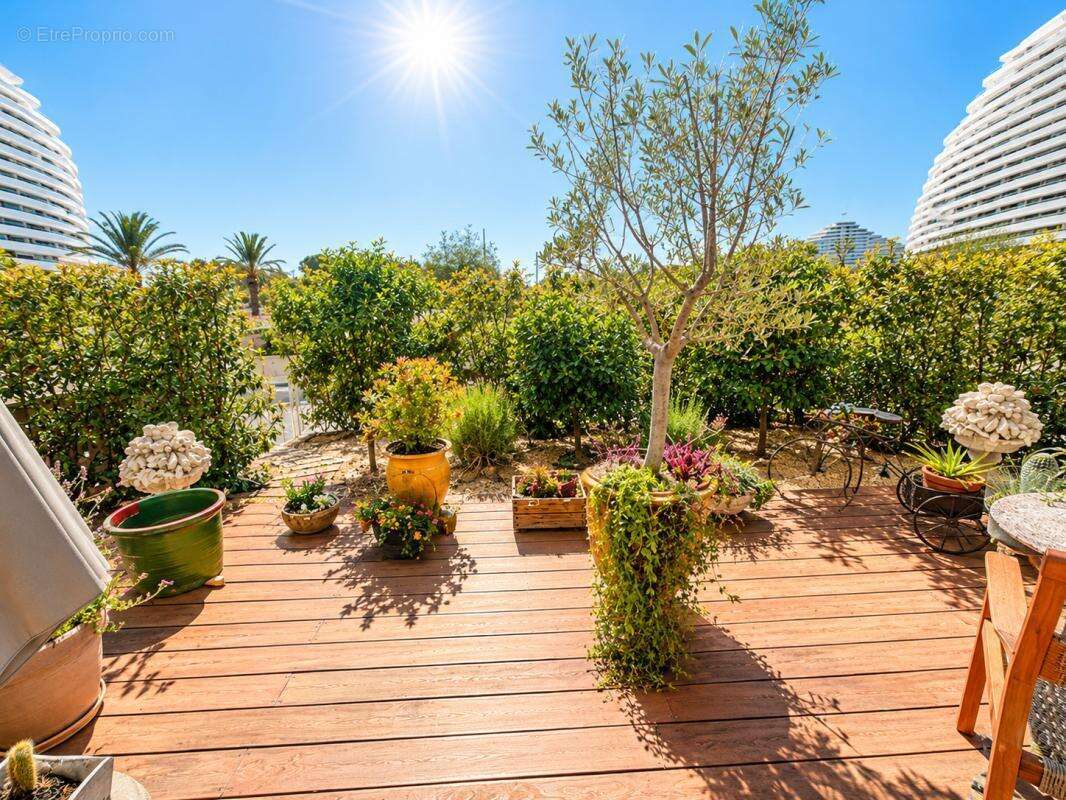 Appartement à VILLENEUVE-LOUBET