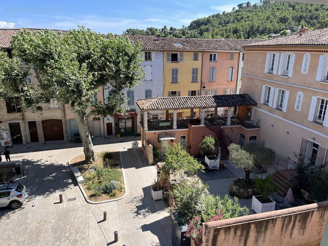 Appartement à COTIGNAC