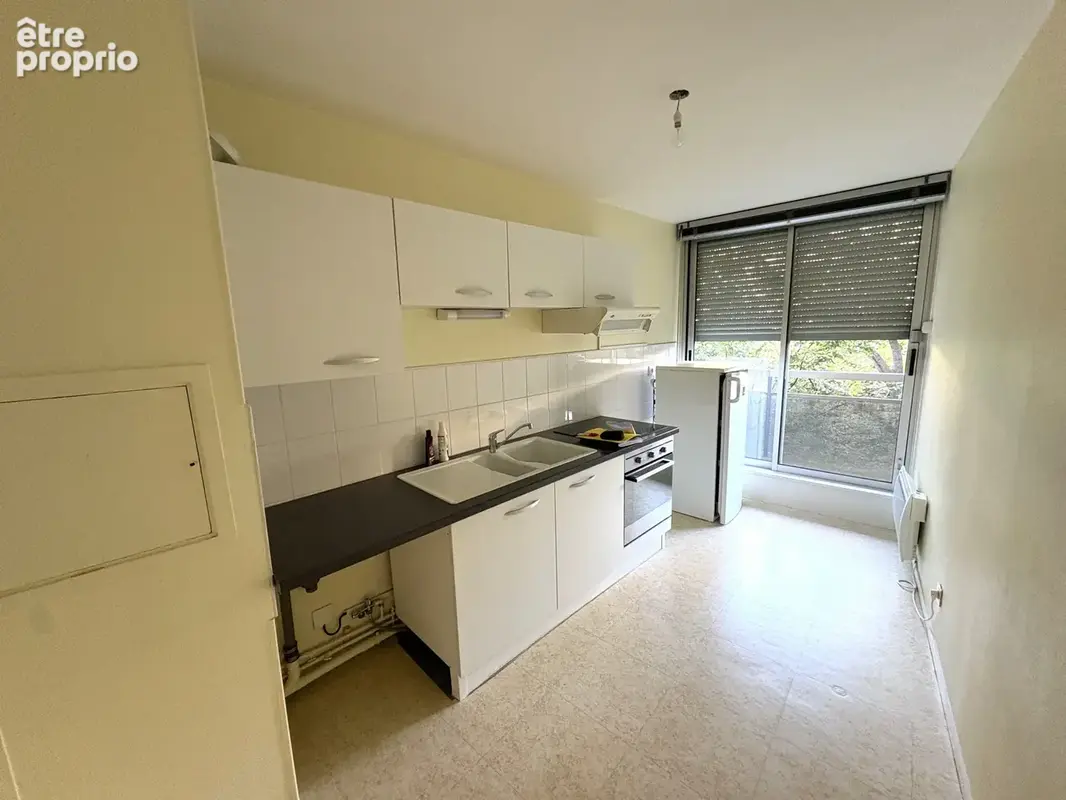 Appartement t3 / balcon / ascenseur / cave / place de parking privative en sous-sol / chamalières - photo 5