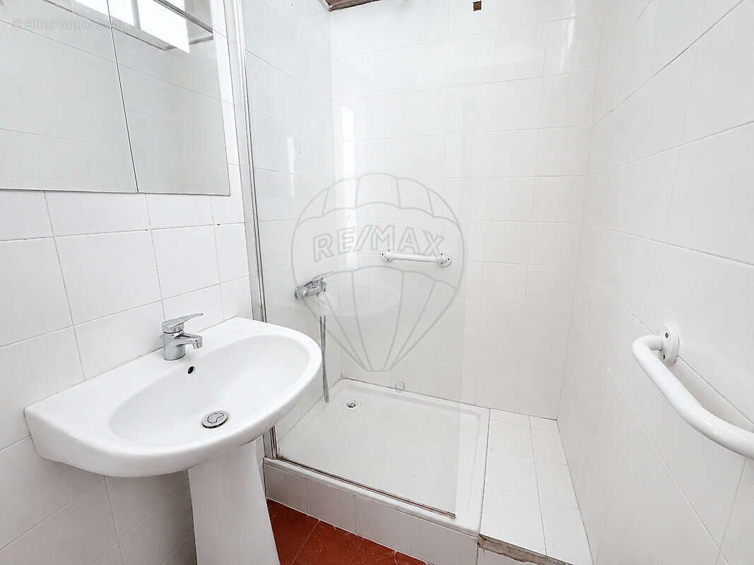 Appartement à MARSEILLE-4E