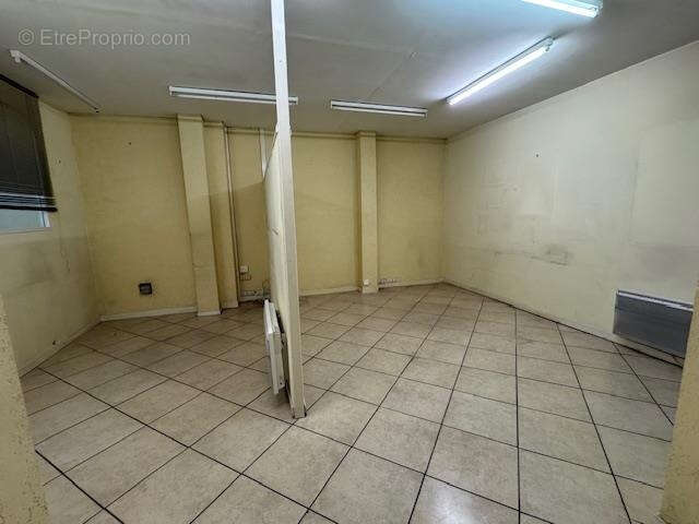 Commerce à VIMOUTIERS