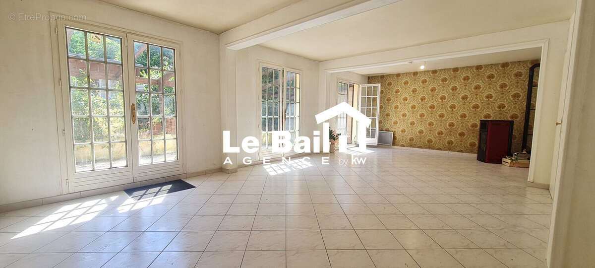 Maison 140 m² à Osny  - photo 3