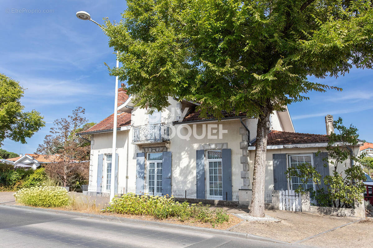Maison 5 pièces 125 m² · à Biscarrosse · 125 m² · 247 250 €