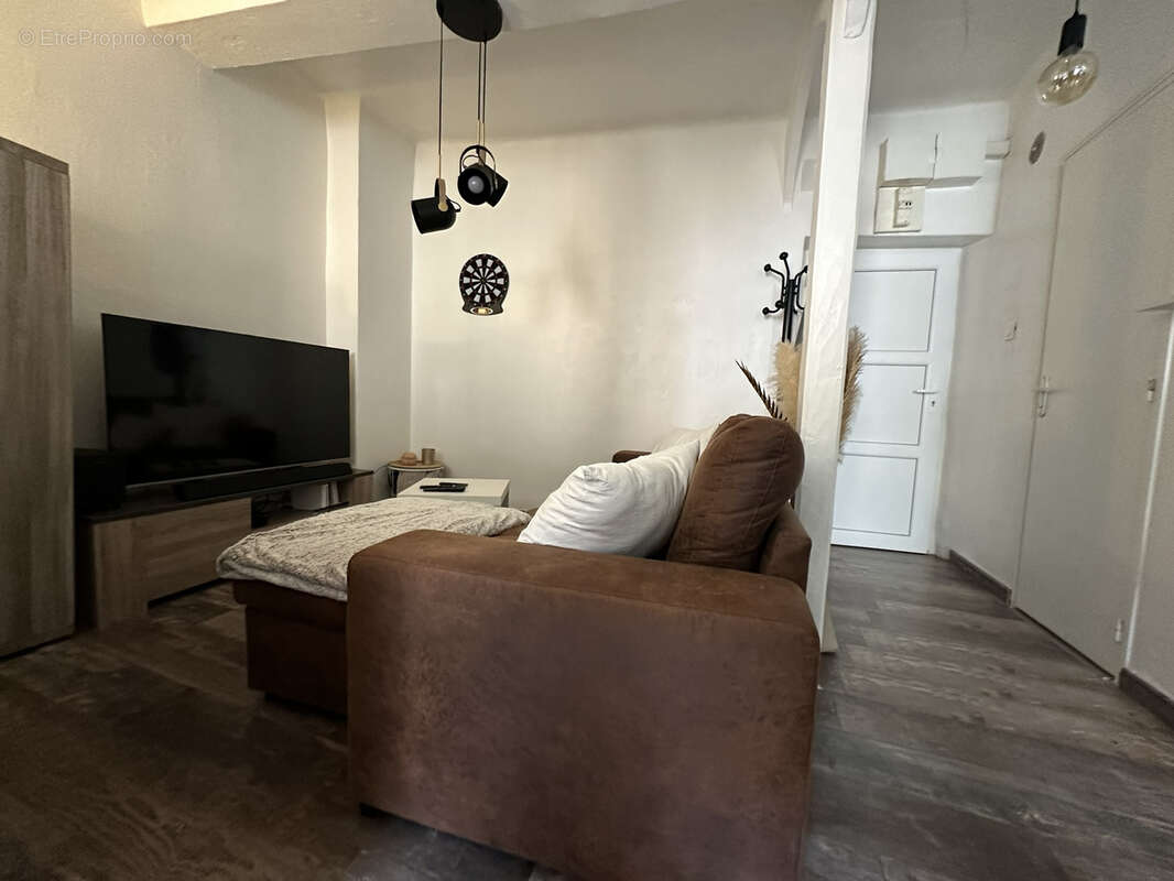 Appartement à PUGET-SUR-ARGENS