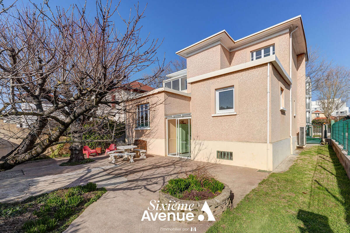 Maison à SAINT-PRIEST