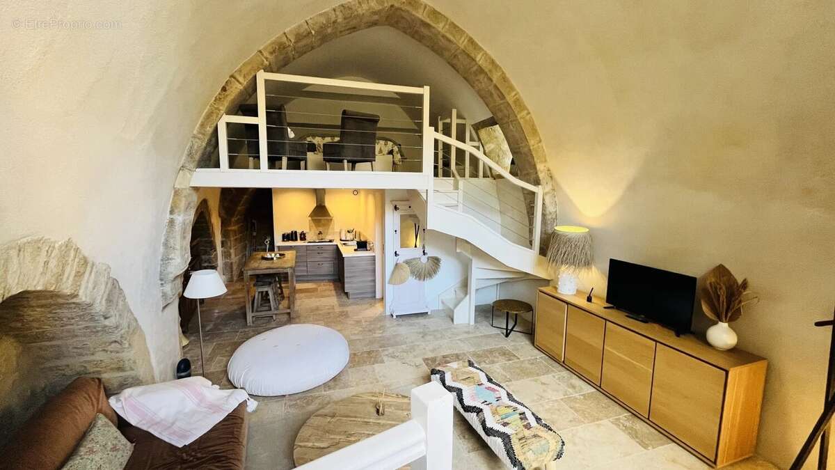 Maison à ROGNES