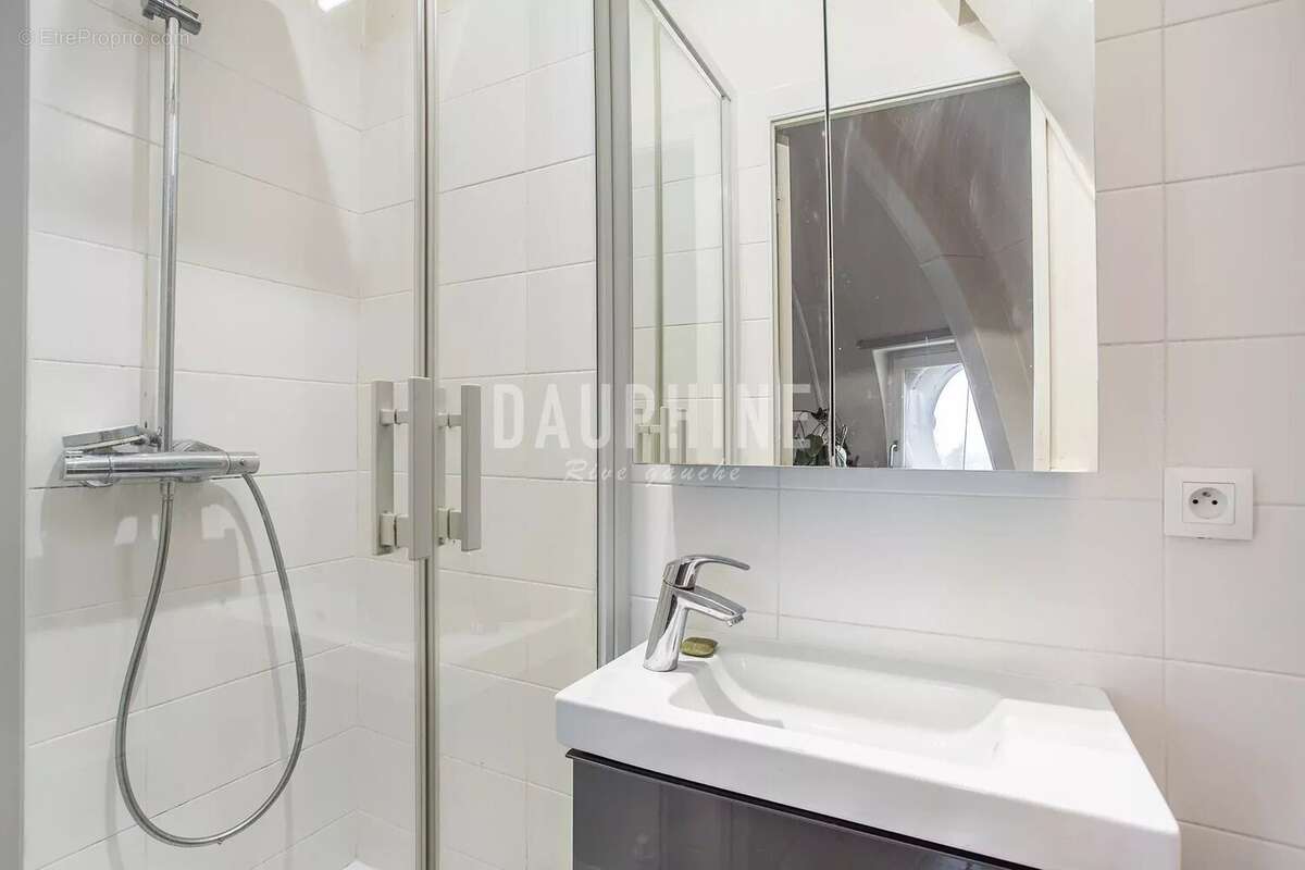 Appartement à PARIS-7E