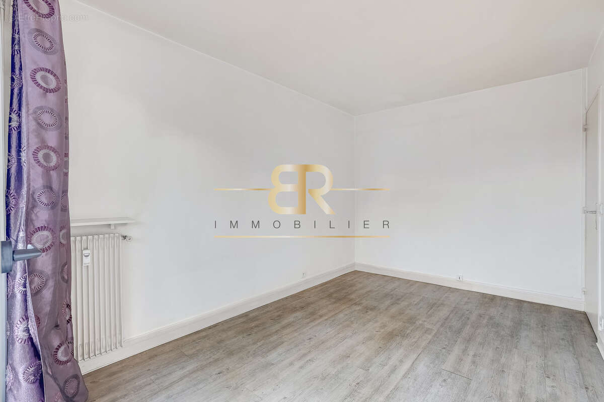 Appartement à BOURG-LA-REINE
