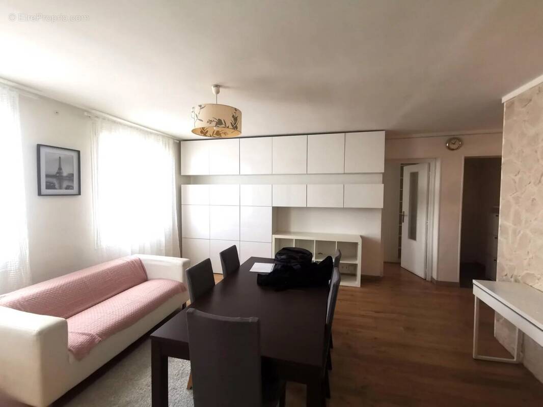 Appartement à IVRY-SUR-SEINE