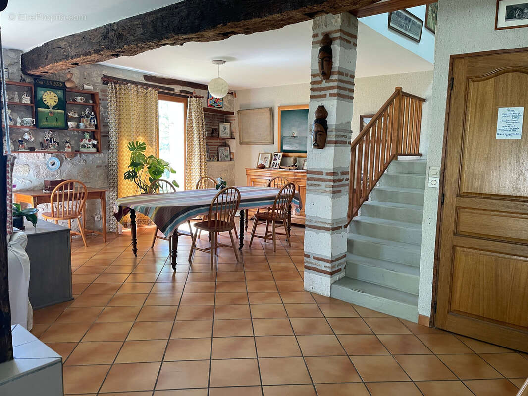 Propriété de charme à flanc de colline avec logements indépendants et vues imprenables - photo 8