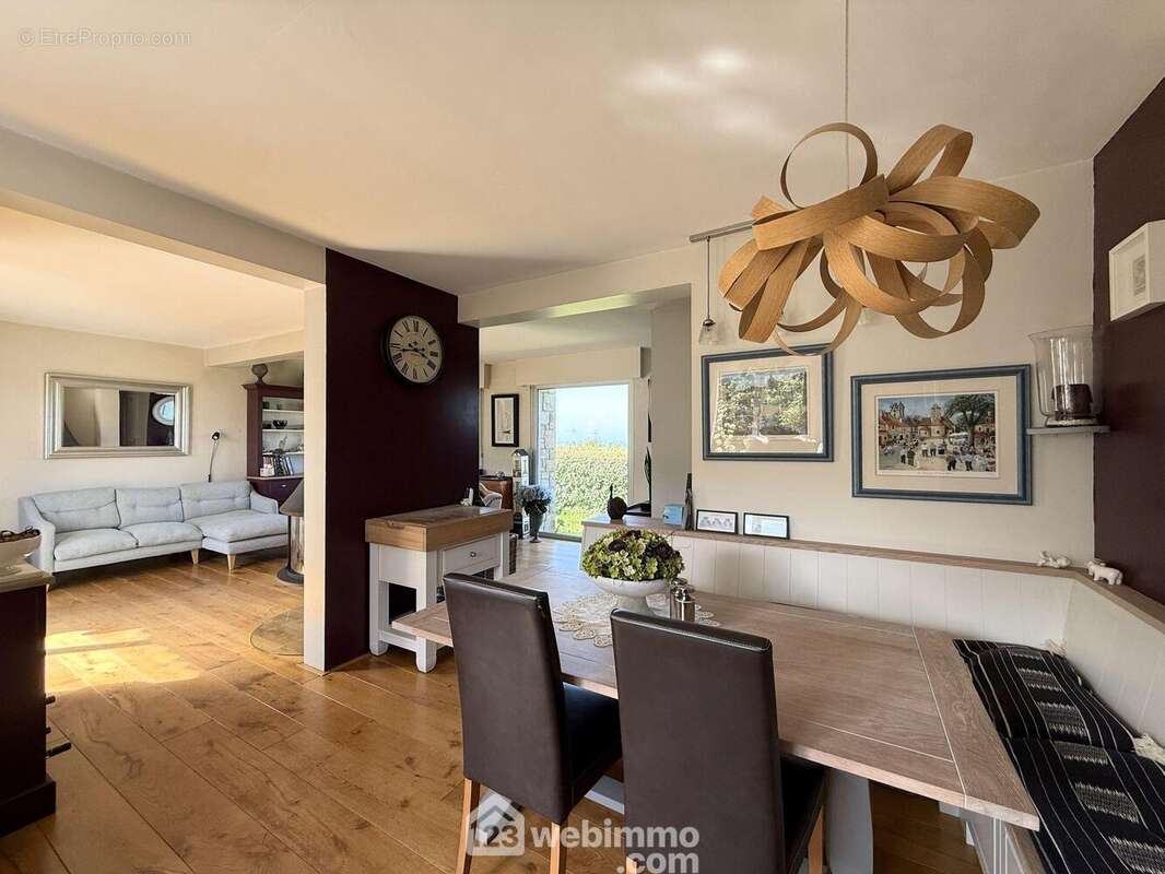 Maison 125 m² à Tredrez-Locquemeau  - photo 6
