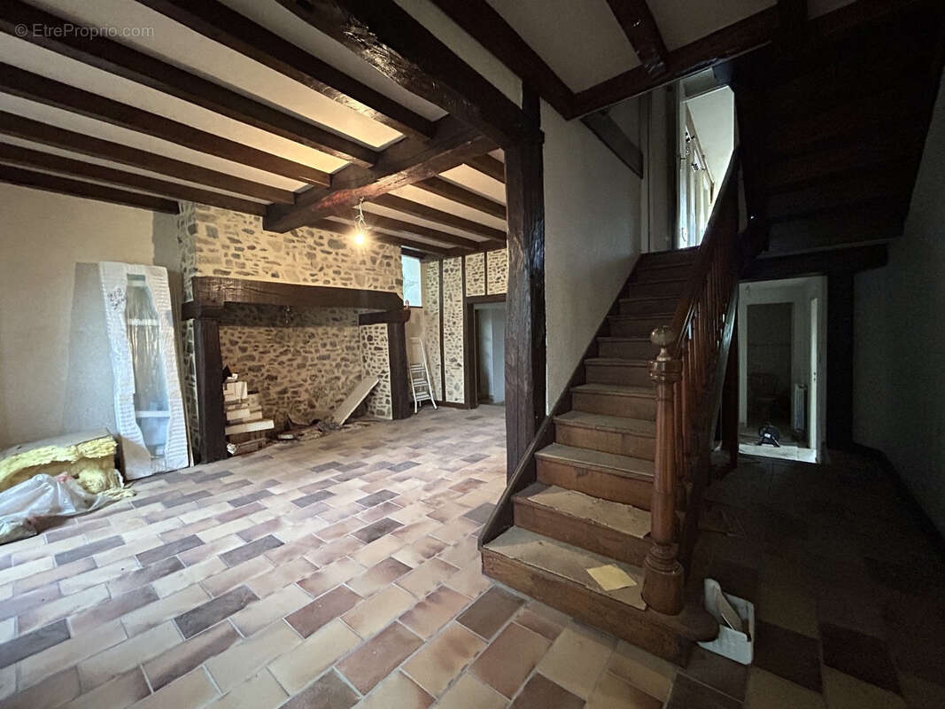Maison à NAVES