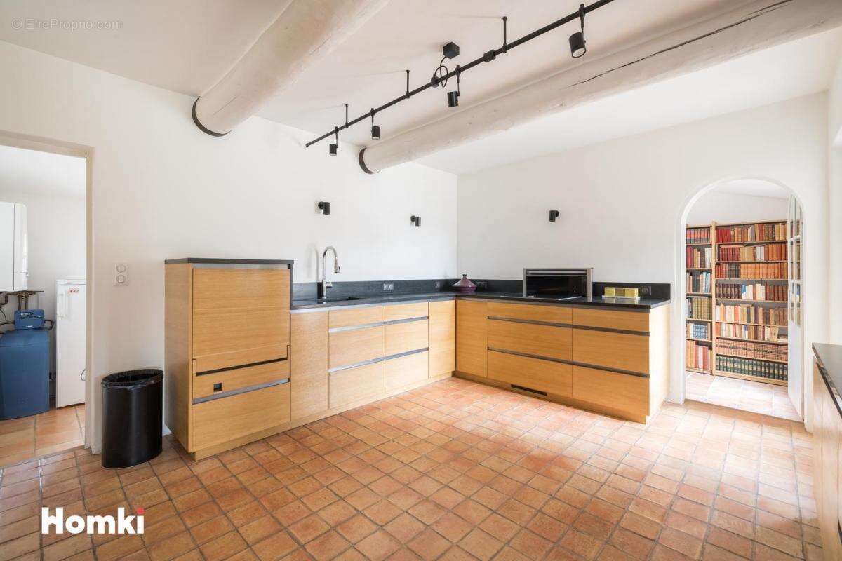 Maison à MONTAREN-ET-SAINT-MEDIERS