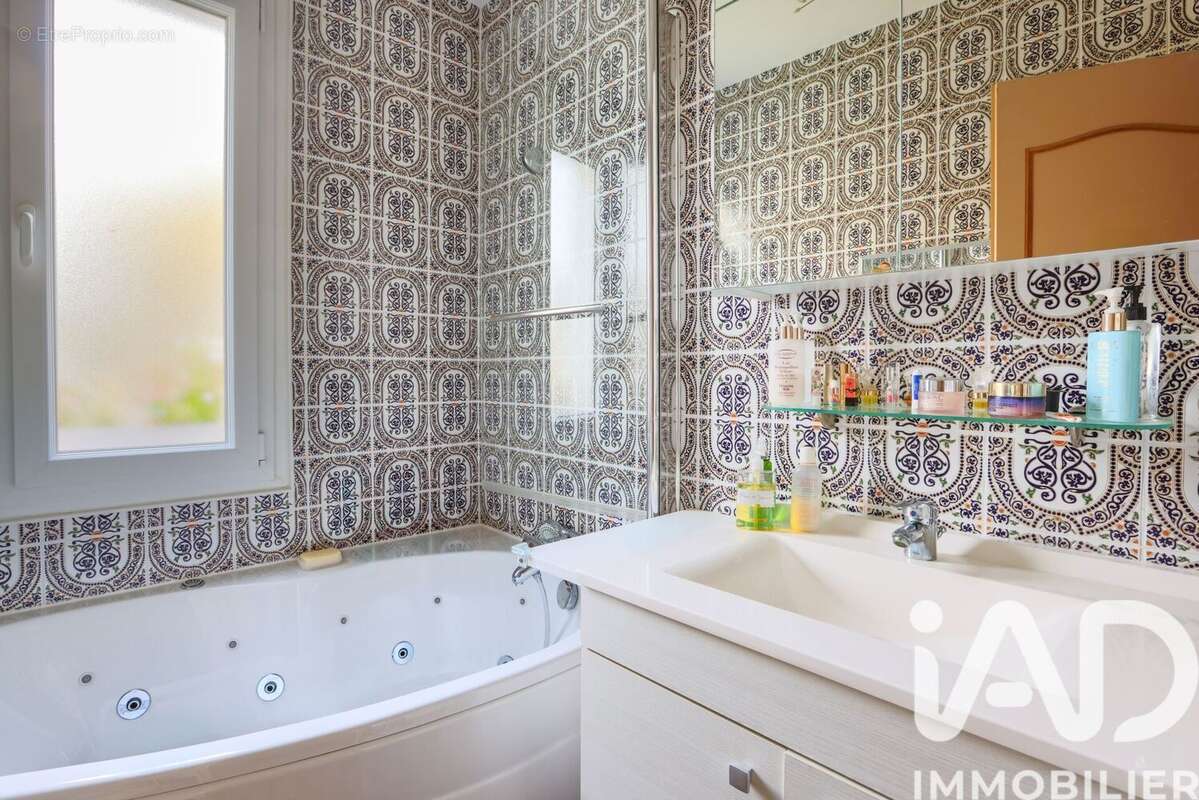 Photo 7 - Maison à LA JARRIE