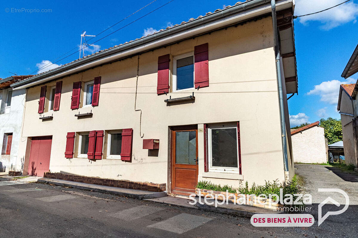 Maison à PONT-DE-VEYLE