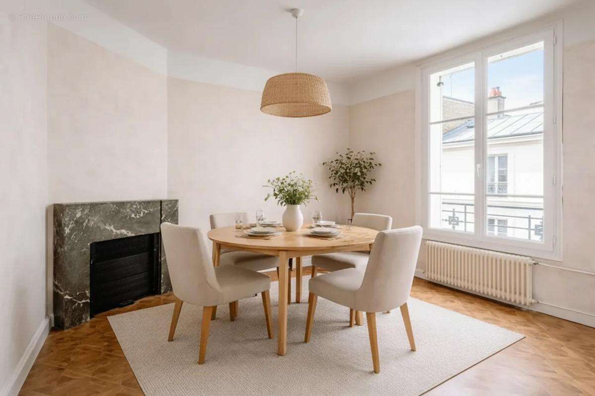 Appartement à PARIS-15E