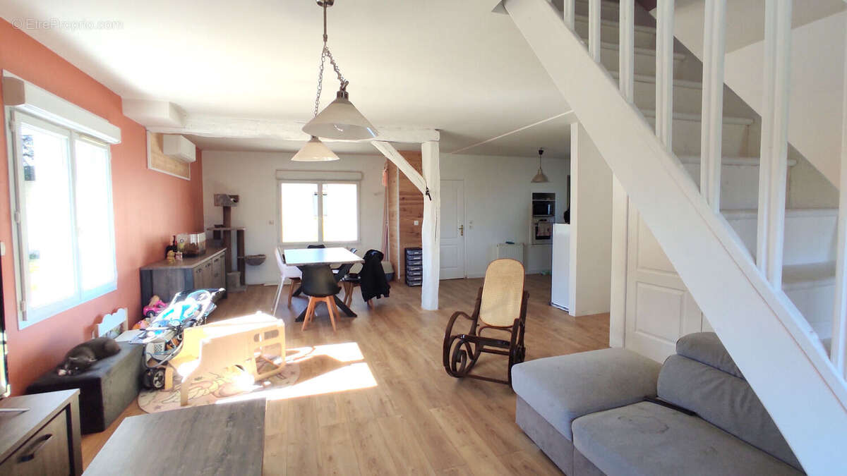 Maison à CHATELLERAULT