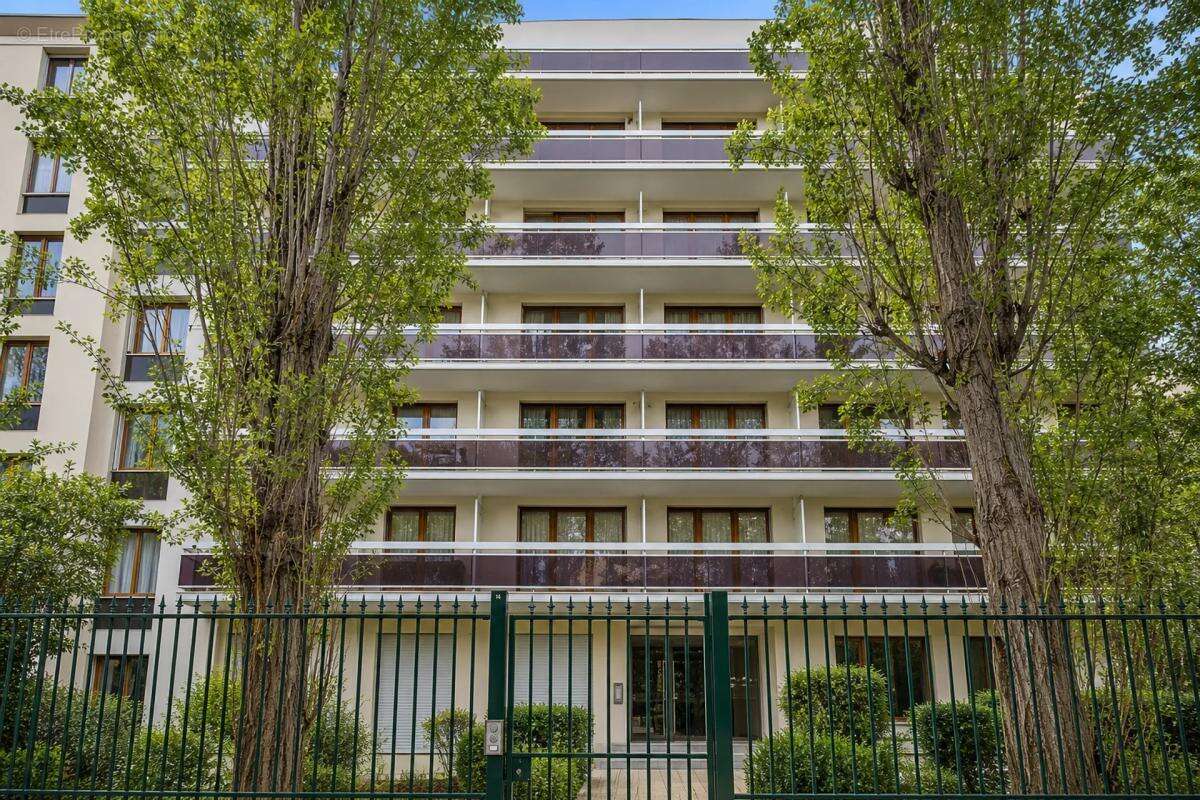 Studio meublé 18 m² Cachan avec balcon loué - photo 2